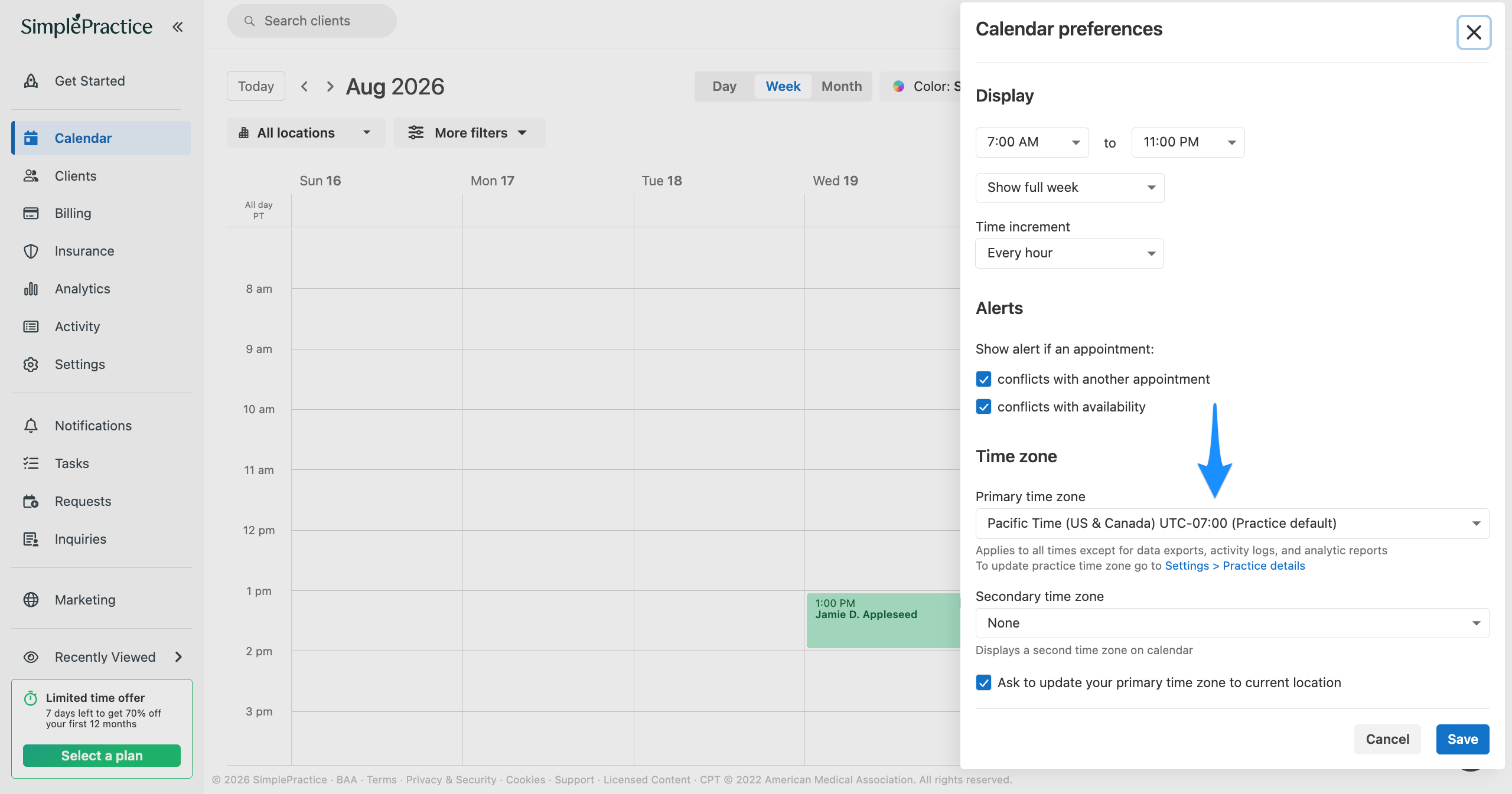 Calendar preferences with a blue arrow pointing to the Primary time zone setting.